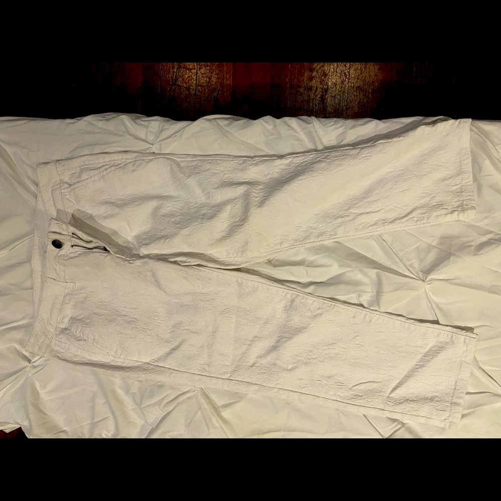 Cropped white stretch jeans, crinkle look.  Like new